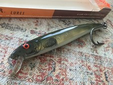 Isca de pesca Bomber 8” – Nova na caixa – Isca estilo minnow grande vintage nova na caixa, usado comprar usado Isca de pesca Bomber 8” – Nova na caixa – Isca estilo minnow grande vintage nova na caixa, usado comprar usado  Enviando para Brazil