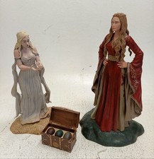 Usado, Figuras de Game of Thrones 2014 Daenerys e Cersei com ovos de dragão - Usado  comprar usado  Enviando para Brazil