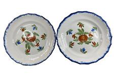 Pair faience plates d'occasion  Expédié en Belgium