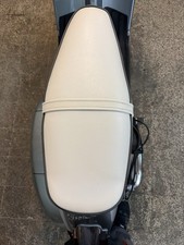 Sella bianca vespa usato  Afragola