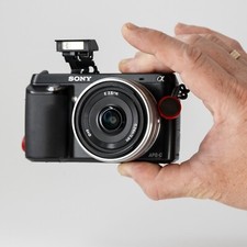 Câmera sem espelho Sony Alpha NEX-F3 + lente 16mm SEL16F28 + SD + bateria comprar usado  Enviando para Brazil