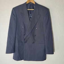 Jaqueta blazer masculina Versini tamanho 39 azul marinho regular 100% lã 6 botões para cima  comprar usado Jaqueta blazer masculina Versini tamanho 39 azul marinho regular 100% lã 6 botões para cima  comprar usado  Enviando para Brazil