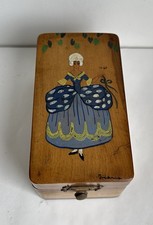 Ancienne petite boîte d'occasion Ancienne petite boîte d'occasion  Le Pecq