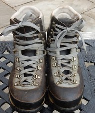 mountaineering boots for sale mountaineering boots for sale STOKE-ON-TRENT