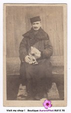 Men with toque d'occasion  Expédié en Belgium