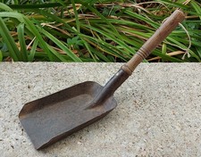 Alte kohlenschaufel glut gebraucht kaufen Alte kohlenschaufel glut gebraucht kaufen  Veitshöchheim