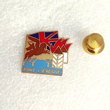 Pin lapel pin d'occasion  Lille-