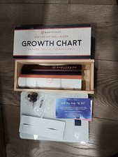 Régua de parede Babyproof Nightsky altura bebê gráfico de crescimento com caixa de lembrança de madeira, usado comprar usado  Enviando para Brazil