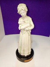 Scultura biscuit nadia usato  Ragalna