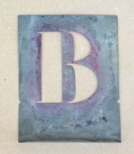 Ancien pochoir lettre d'occasion  Polliat