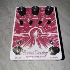 Pedal de guitarra EarthQuaker Devices astral oitava ressonância - vermelho branco com caixa comprar usado  Enviando para Brazil