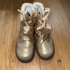 Girls andanines gold for sale  LONDON