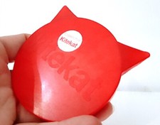 Kit kat kitekat usato  Genova