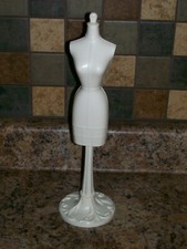 Usado, Vestido de boneca Barbie Mattel forma costura mágica #8670 forma de manequim creme vintage 1973 comprar usado  Enviando para Brazil