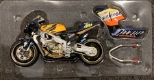 Minichamps signed valentino d'occasion  Expédié en Belgium