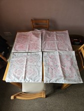 Nwot set 18x18 for sale Nwot set 18x18 for sale  BARNSLEY