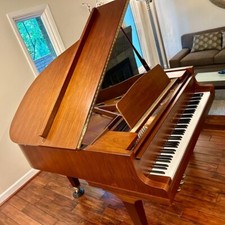 Kawai baby grand for sale  Lilburn