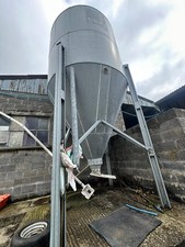 Agricultural bulk silo for sale  LLANDYSUL