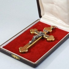 Crucifix articulé reliquaire d'occasion  Colmar
