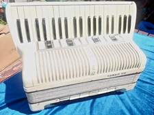 120 bass full for sale  MILFORD HAVEN