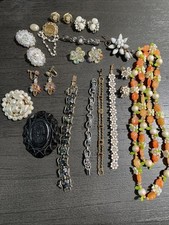Pcs vintage jewelry for sale  Franklin