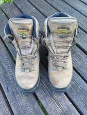 Women walking boots for sale  STROUD