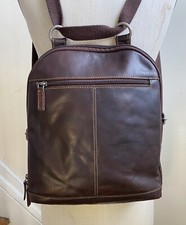 Mochila/crossbody Jack Georges VOYAGER PEQUENA CONVERSÍVEL COURO MARROM #7133 comprar usado  Enviando para Brazil