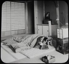 Usado, Lanterna mágica de vidro slide MULHER JAPONESA NA CAMA C1910 FOTO HISTÓRICA JAPÃO comprar usado  Enviando para Brazil
