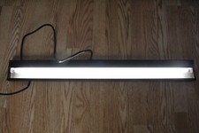 LOTE 4X - 36 polegadas 35" fluorescente sob luz de gabinete preto contemporâneo perfil baixo comprar usado LOTE 4X - 36 polegadas 35" fluorescente sob luz de gabinete preto contemporâneo perfil baixo comprar usado  Enviando para Brazil