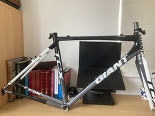 Giant tcx medium for sale  EDINBURGH