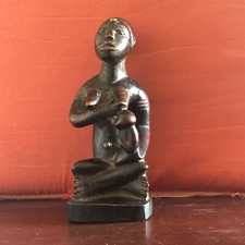 Statuette maternité allaitant d'occasion  Targon