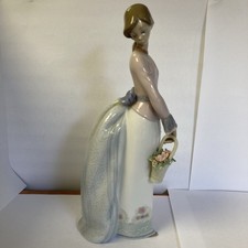 Lladro basket love for sale  HAVANT