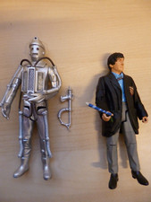 Boneco Doctor Who 2º Doctor e Cyberman de Tomb of the Cybermen 5" polegadas comprar usado  Enviando para Brazil