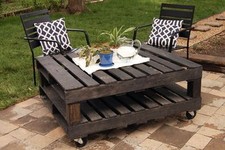 Wooden pallets 1001 for sale  WESTCLIFF-ON-SEA