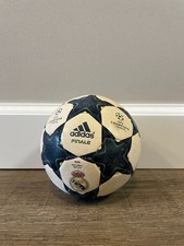 Mini bola Adidas, Real Madrid, UCL, tamanho 1 comprar usado  Enviando para Brazil