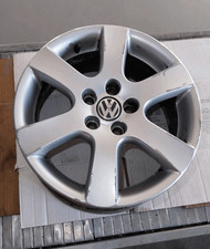 6q0601025r cerchio lega usato 6q0601025r cerchio lega usato  Italia