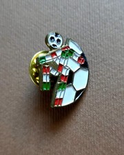 Italia calcio pin usato  Mantova