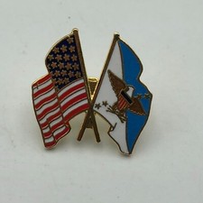 Lapel pin chairman d'occasion  Expédié en Belgium