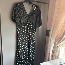 Beautiful floral dress for sale  SANDOWN