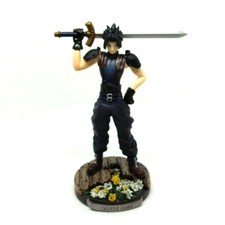 Figurina final fantasy usato  Spedire a Italy