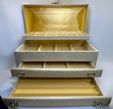 4 boxes 2 drawers for sale 4 boxes 2 drawers for sale Merced