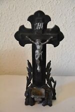 Ancien bénitier crucifix d'occasion  Les Mages