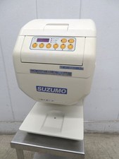Robot de bolas de arroz de sushi Suzumo GST-RSB04 máquina de cocina comercial 100 V segunda mano  Embacar hacia Mexico