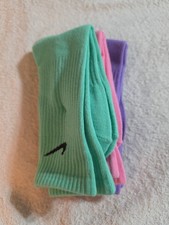 3 pares de meias femininas Nike Crew Cut Everyday em pastel tamanho médio, usado comprar usado  Enviando para Brazil