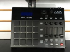 Controlador Akai Professional MPD226 MIDI Pad comprar usado  Enviando para Brazil