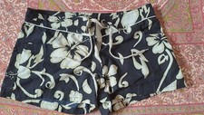 Pantaloncino corto nero usato  Bologna