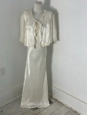 peignoir satin d'occasion  Expédié en Belgium