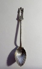 Cuillere néogothique argent d'occasion Cuillere néogothique argent d'occasion  Gray