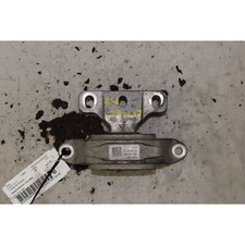 Supporto motore skoda usato  Ferrara