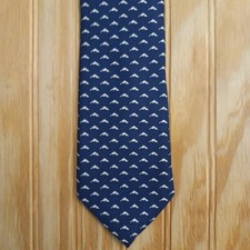 Vineyard vines necktie for sale  Norwood